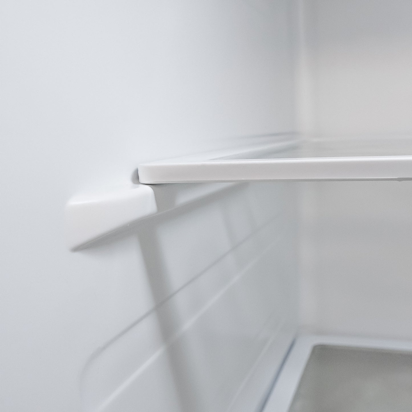 Forno Rizzuto 28-Inch Upright Convertible Freezer, Left Swing, ENERGY STAR Certified